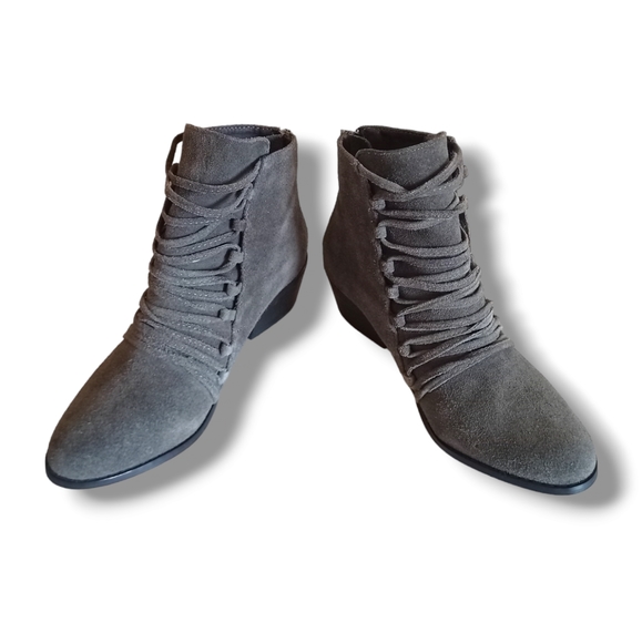 Like New 🌷 Yellow Box Women's Jaffa Charcoal Suede Strappy Ankle Boots - Picture 2 of 16